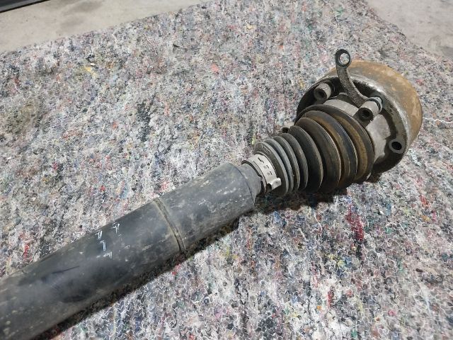 bontott AUDI A3 Jobb Féltengely