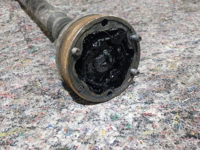 bontott AUDI A3 Jobb Féltengely