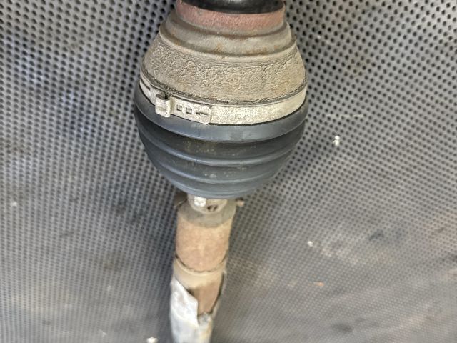 bontott AUDI A3 Jobb Féltengely