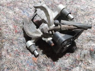 bontott AUDI A3 Jobb hátsó Féknyereg Munkahengerrel