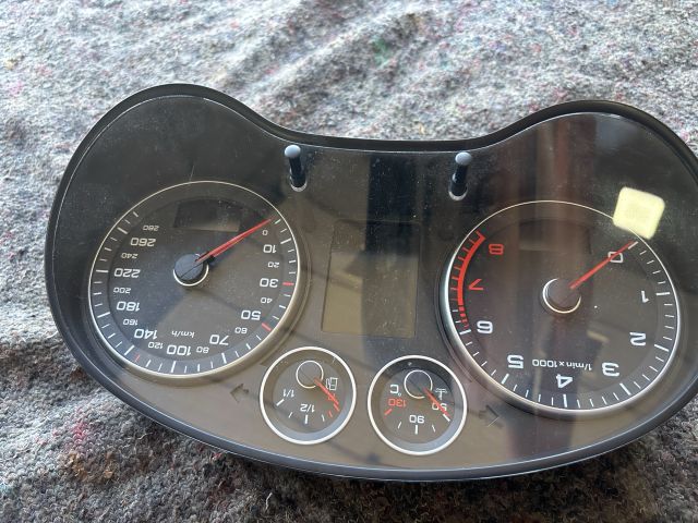 bontott AUDI A3 Kilométeróra