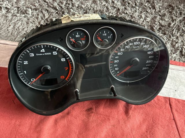 bontott AUDI A3 Kilométeróra