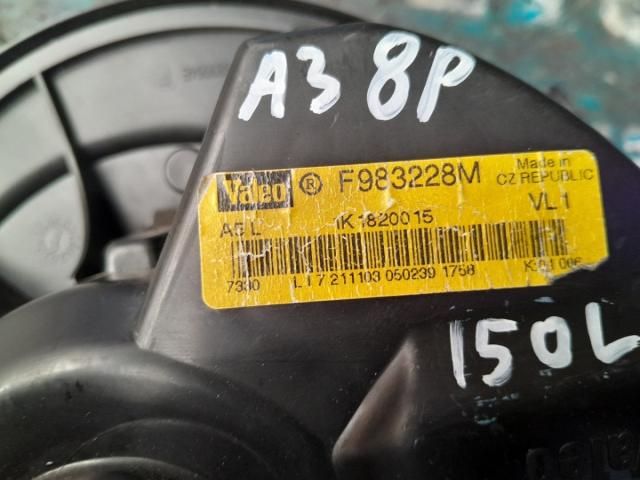 bontott AUDI A3 Klímahűtő Ventilátor