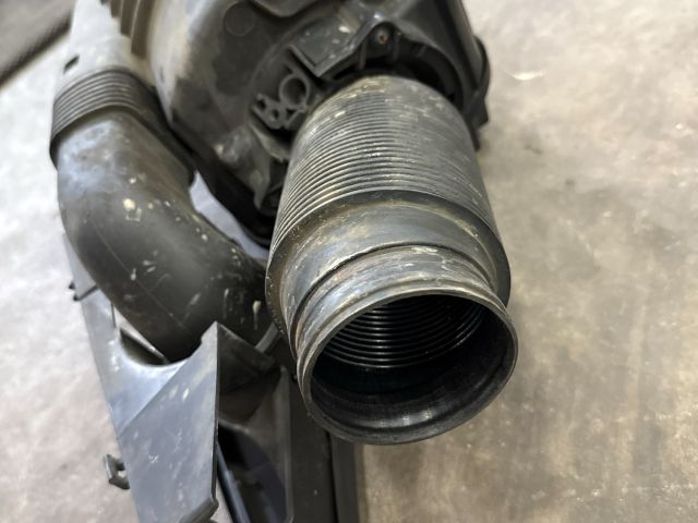 bontott AUDI A3 Légszűrő Ház