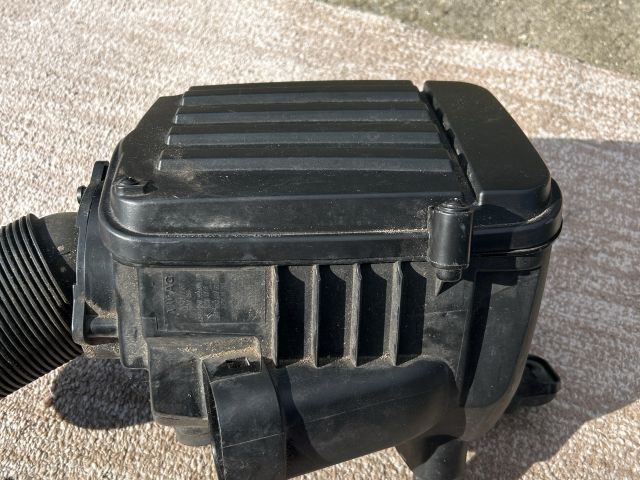 bontott AUDI A3 Légszűrő Ház