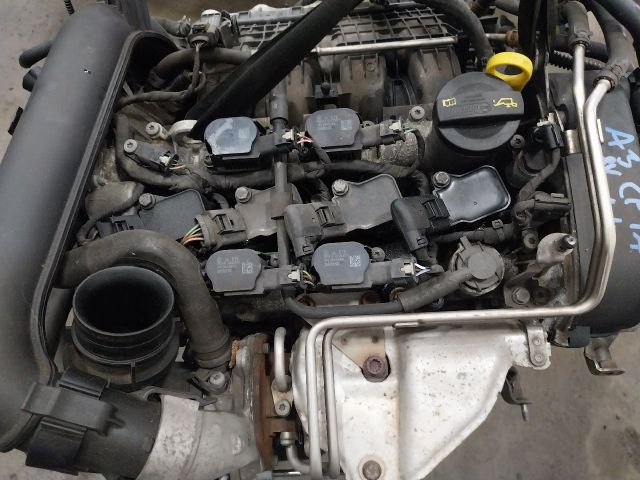 bontott AUDI A3 Motor (Fűzött blokk hengerfejjel)