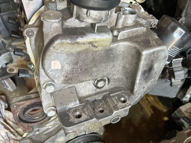 bontott AUDI A3 Motor (Fűzött blokk hengerfejjel)