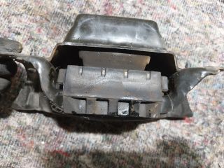 bontott AUDI A3 Motor Tartó Bak Bal