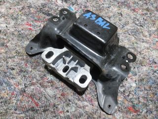 bontott AUDI A3 Motor Tartó Bak Bal