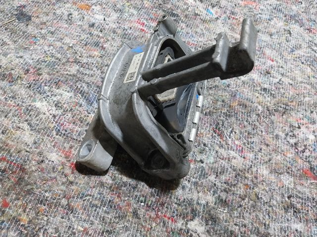 bontott AUDI A3 Motor Tartó Bak (Pozíciófüggetlen)