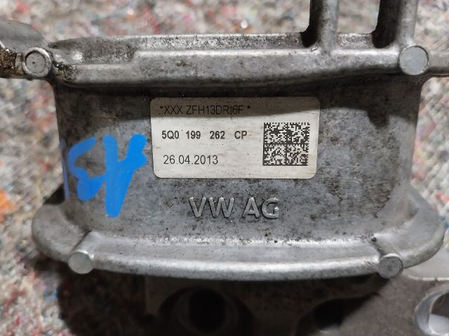 bontott AUDI A3 Motor Tartó Bak (Pozíciófüggetlen)