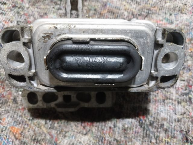 bontott AUDI A3 Motor Tartó Bak (Pozíciófüggetlen)