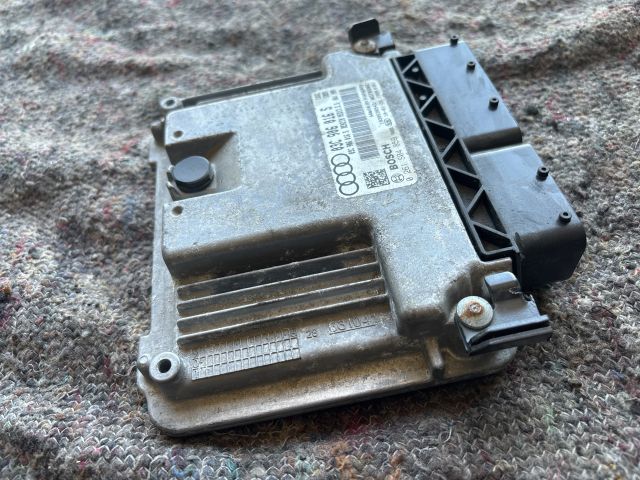 bontott AUDI A3 Motorvezérlő