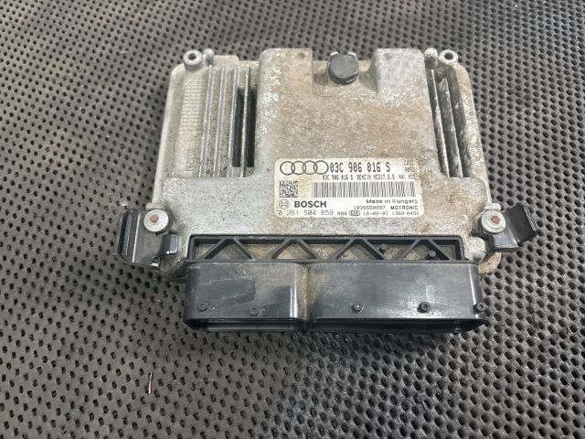 bontott AUDI A3 Motorvezérlő