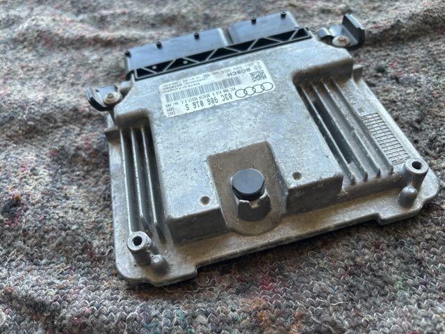 bontott AUDI A3 Motorvezérlő