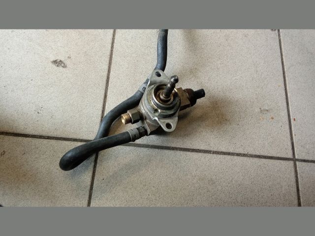 bontott AUDI A3 Nagynyomású Szivattyú