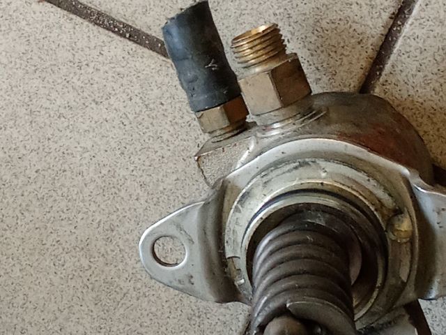 bontott AUDI A3 Nagynyomású Szivattyú