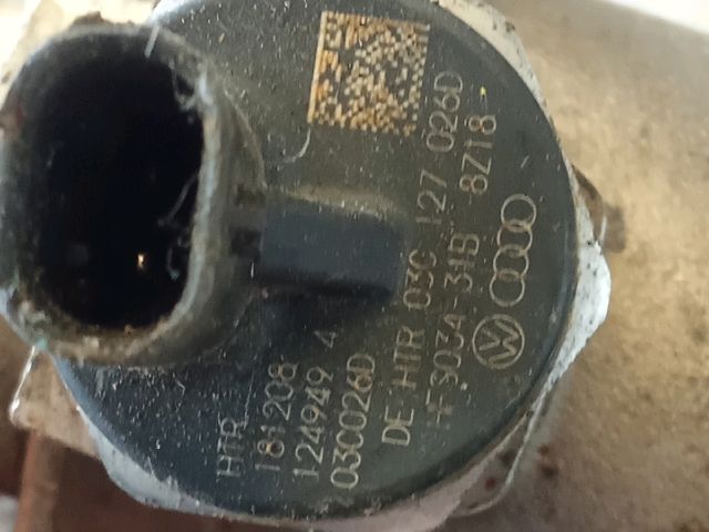 bontott AUDI A3 Nagynyomású Szivattyú