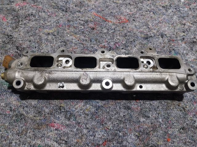 bontott AUDI A3 Nagynyomású Üzemanyag Gyűjtőcső