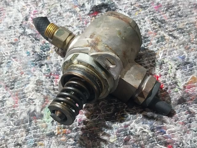 bontott AUDI A3 Üzemanyag Szivattyú