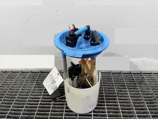 bontott AUDI A3 Üzemanyag Szivattyú