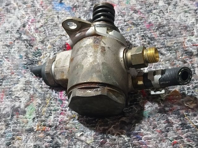 bontott AUDI A3 Üzemanyag Szivattyú