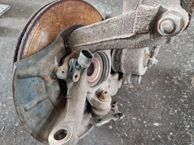 bontott AUDI A3 Bal első Csonkállvány Kerékaggyal