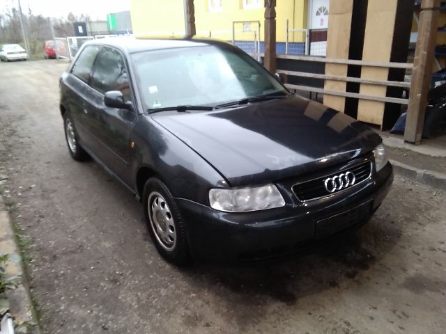 bontott AUDI A3 Bal Féltengely