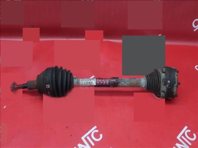 bontott AUDI A3 Bal Féltengely