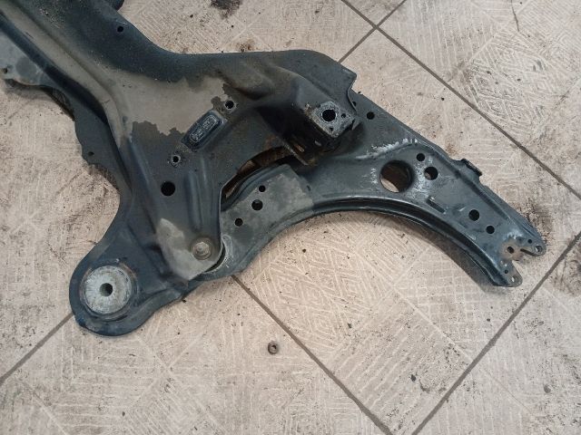 bontott AUDI A3 Első Bölcső