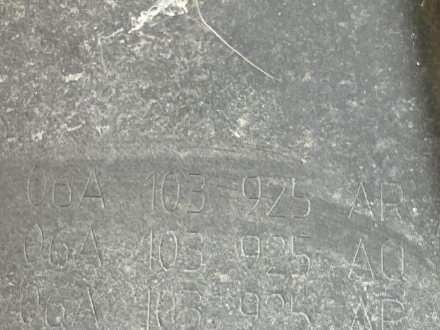 bontott AUDI A3 Felső Motorburkolat