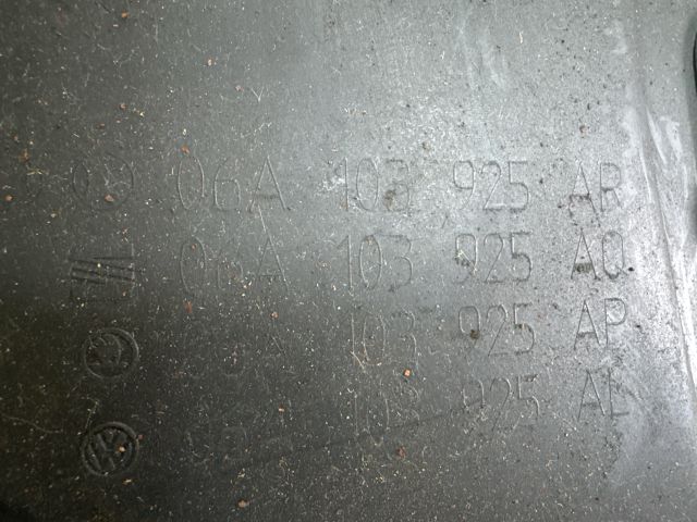 bontott AUDI A3 Felső Motorburkolat