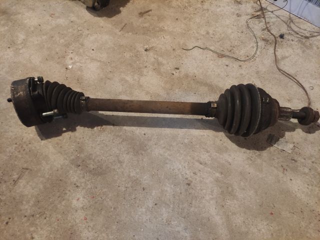 bontott AUDI A3 Bal Féltengely