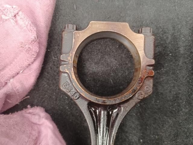 bontott AUDI A3 Dugattyú