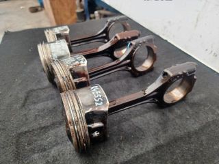 bontott AUDI A3 Dugattyú