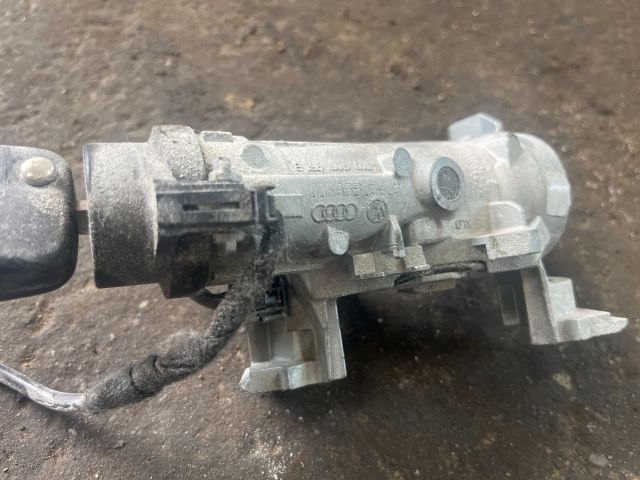 bontott AUDI A3 Gyújtáskapcsoló Házzal