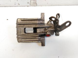 bontott AUDI A3 Jobb hátsó Féknyereg Munkahengerrel