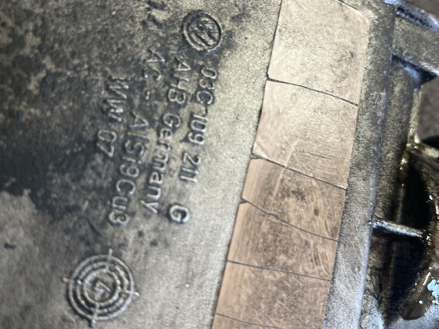 bontott AUDI A3 Komplett Vezérlés Burkolat