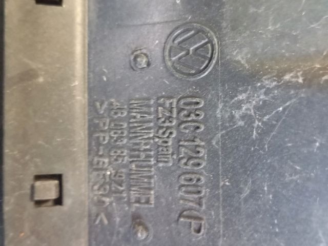 bontott AUDI A3 Légszűrő Ház