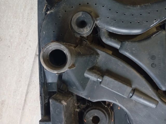 bontott AUDI A3 Légszűrő Ház