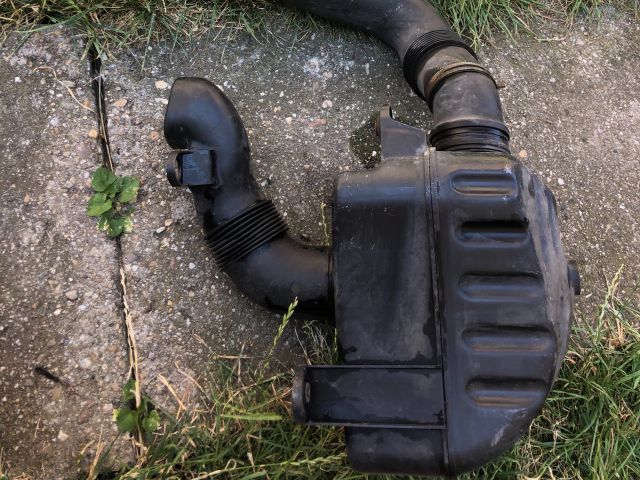 bontott AUDI A3 Rezonátor