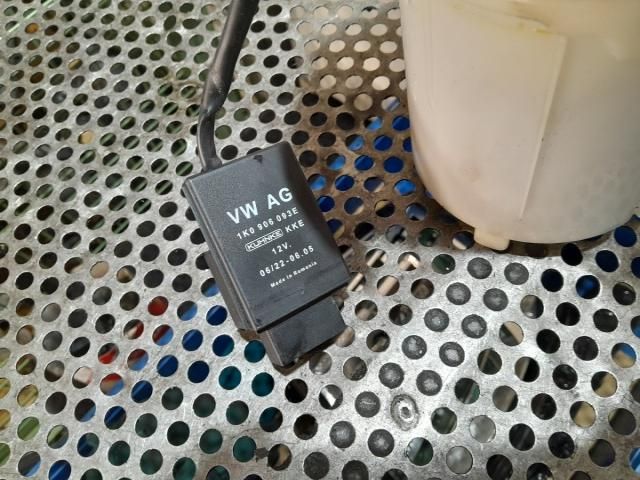 bontott AUDI A3 Üzemanyag Szivattyú