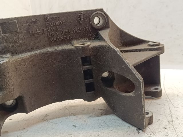 bontott AUDI A3 Generátor Tartó Bak