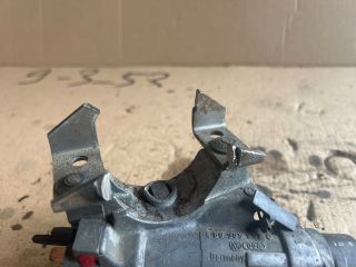 bontott AUDI A3 Gyújtáskapcsoló