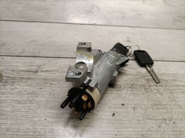 bontott AUDI A3 Gyújtáskapcsoló