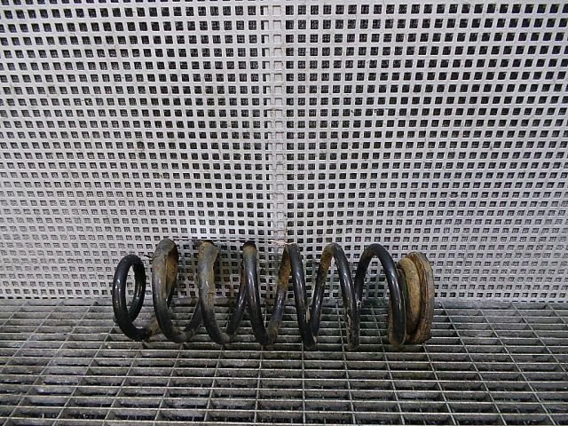 bontott AUDI A3 Hátsó Rugó