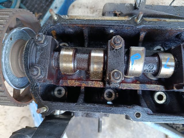 bontott AUDI A3 Hengerfej