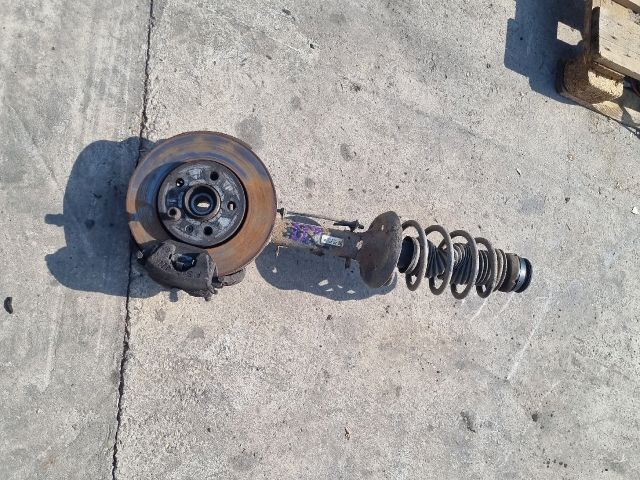 bontott AUDI A3 Jobb első Csonkállvány Kerékaggyal