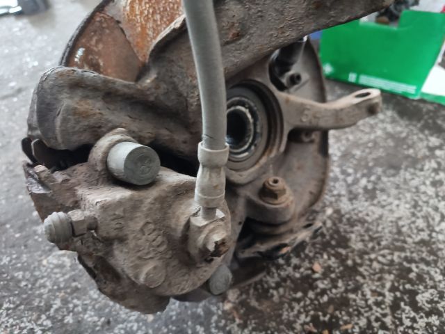 bontott AUDI A3 Jobb első Csonkállvány Kerékaggyal