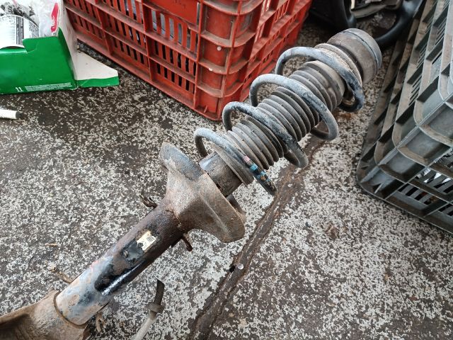 bontott AUDI A3 Jobb első Gólyaláb (Lengécsillapító, Rugó)